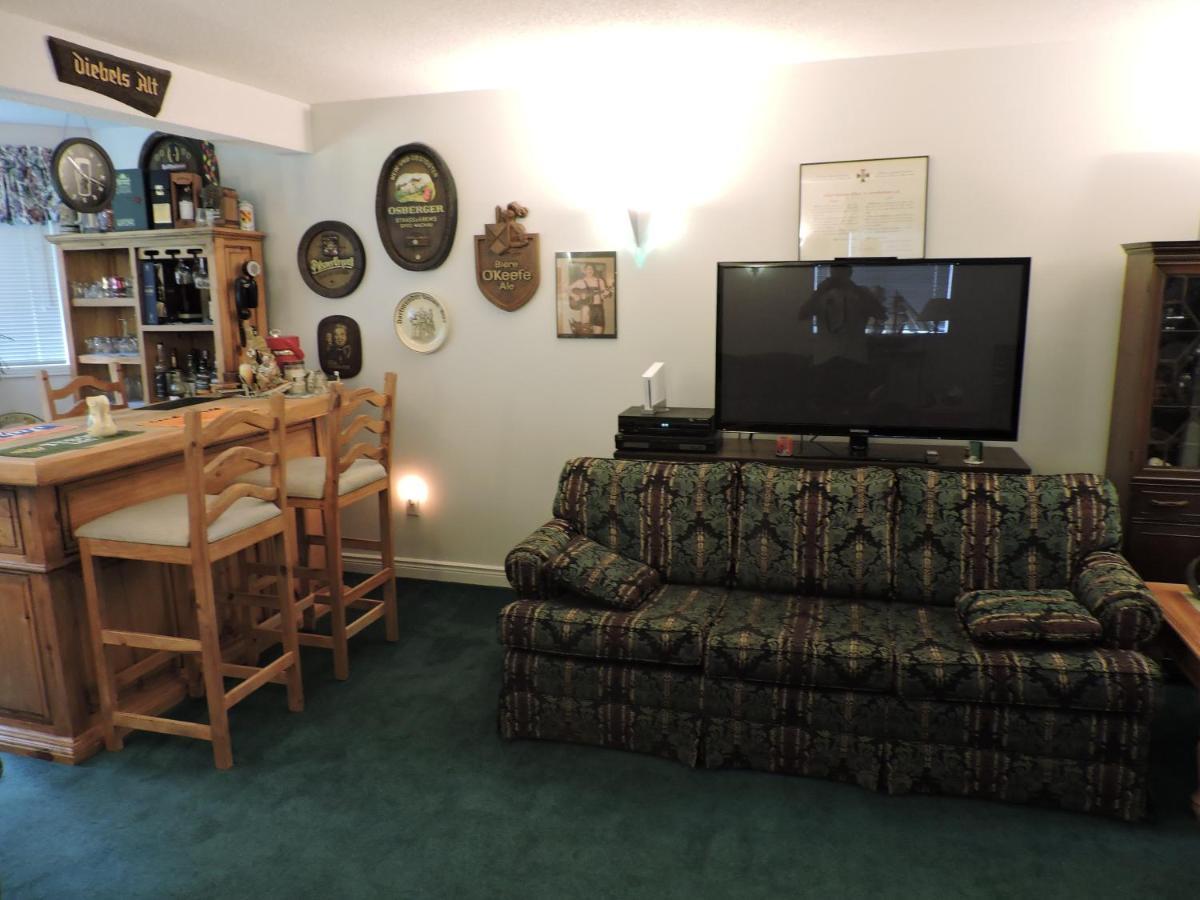 Tucked Inn The Harbour B&B Victoria Harbour 객실 사진