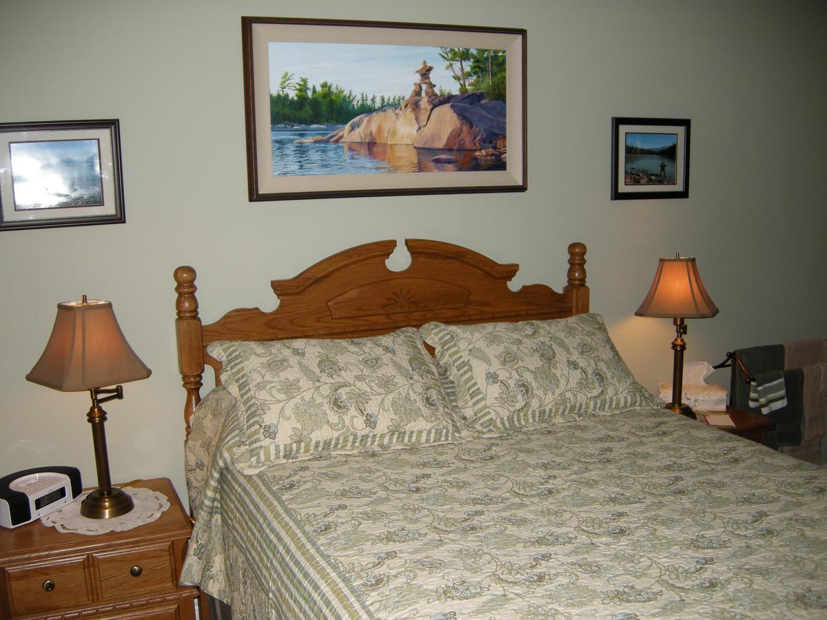 Tucked Inn The Harbour B&B Victoria Harbour 외부 사진