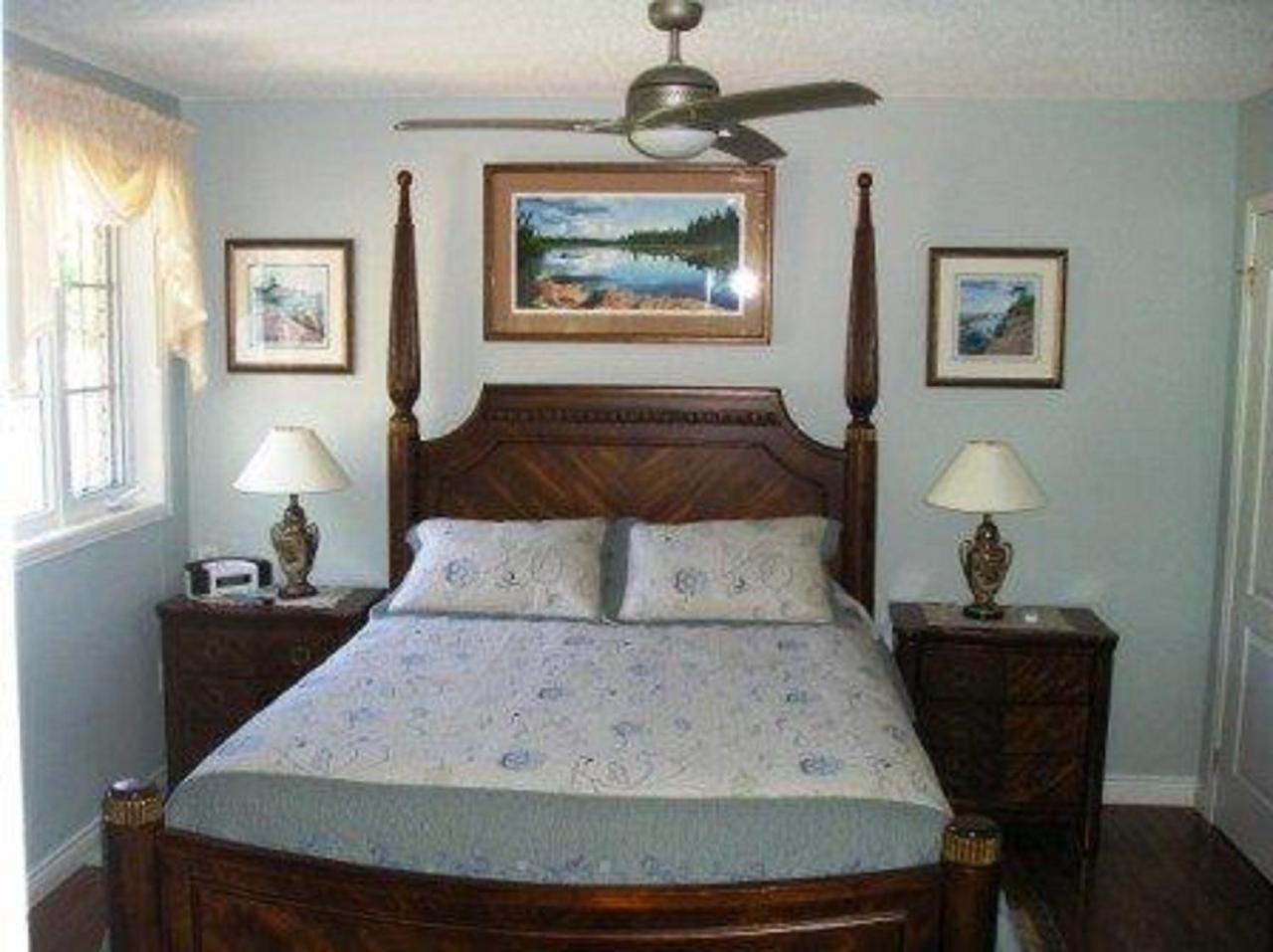 Tucked Inn The Harbour B&B Victoria Harbour 외부 사진